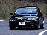 BMW330iセダン(5AT)